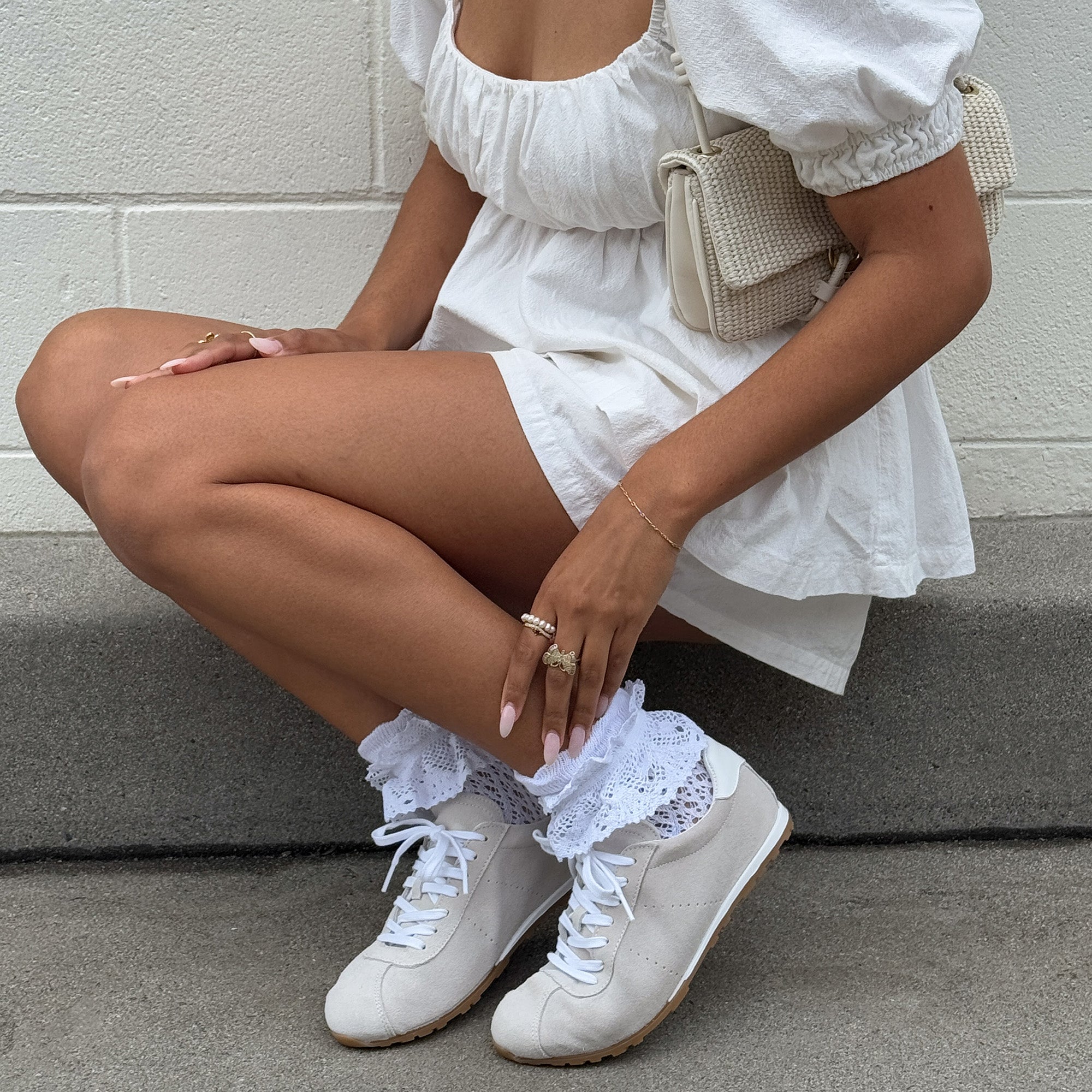 WHIMSY LACE ANKLET SOCKS WHITE