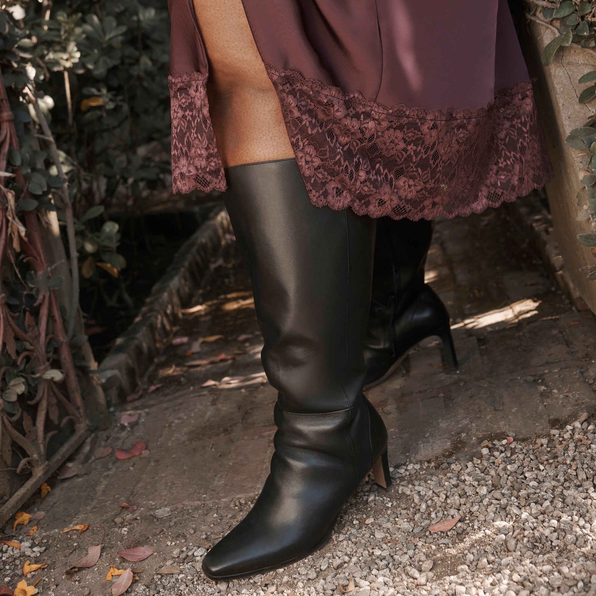 EMMI EXTRA WIDE CALF BOOTS BLACK LEATHER