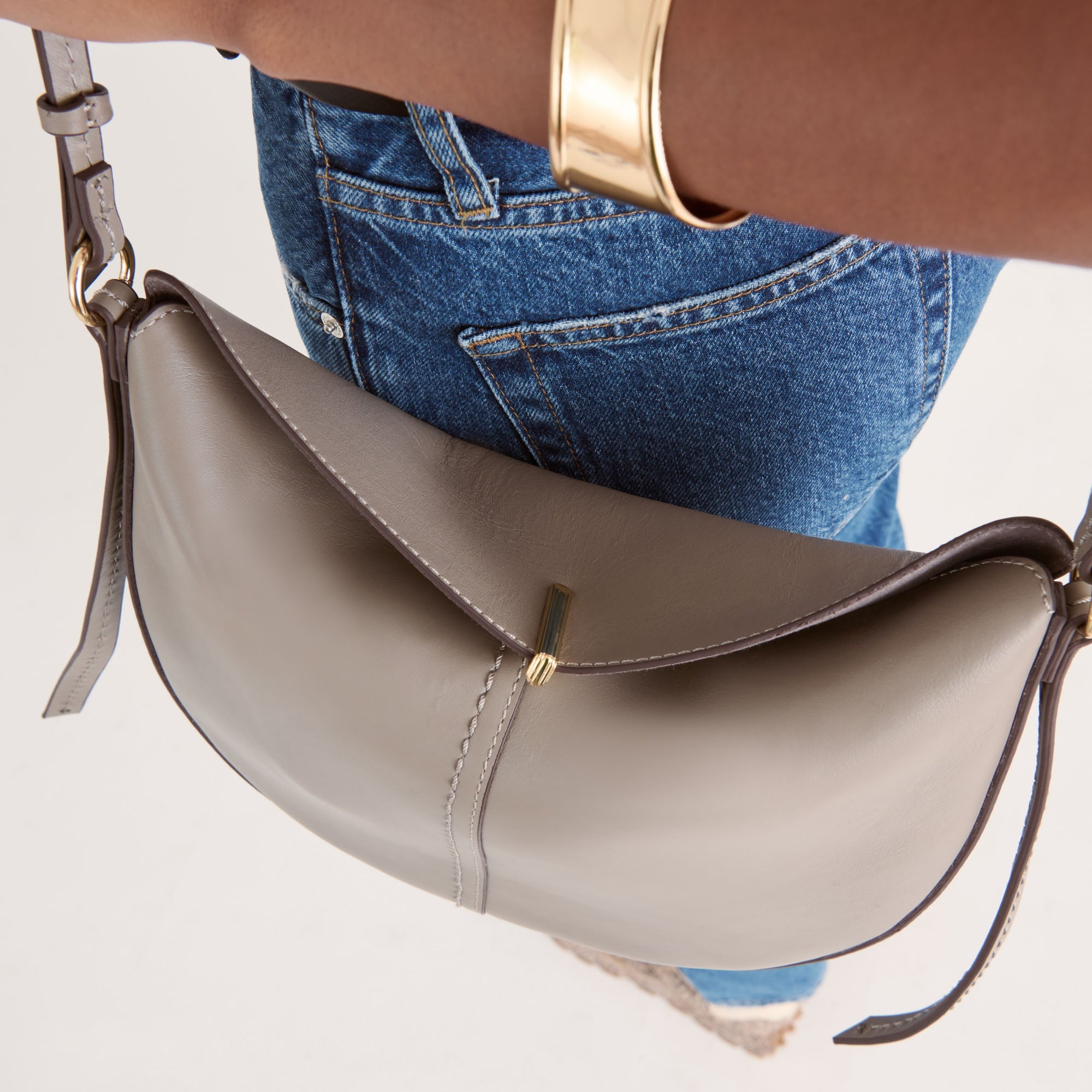 BURANO CROSSBODY GREY LEATHER