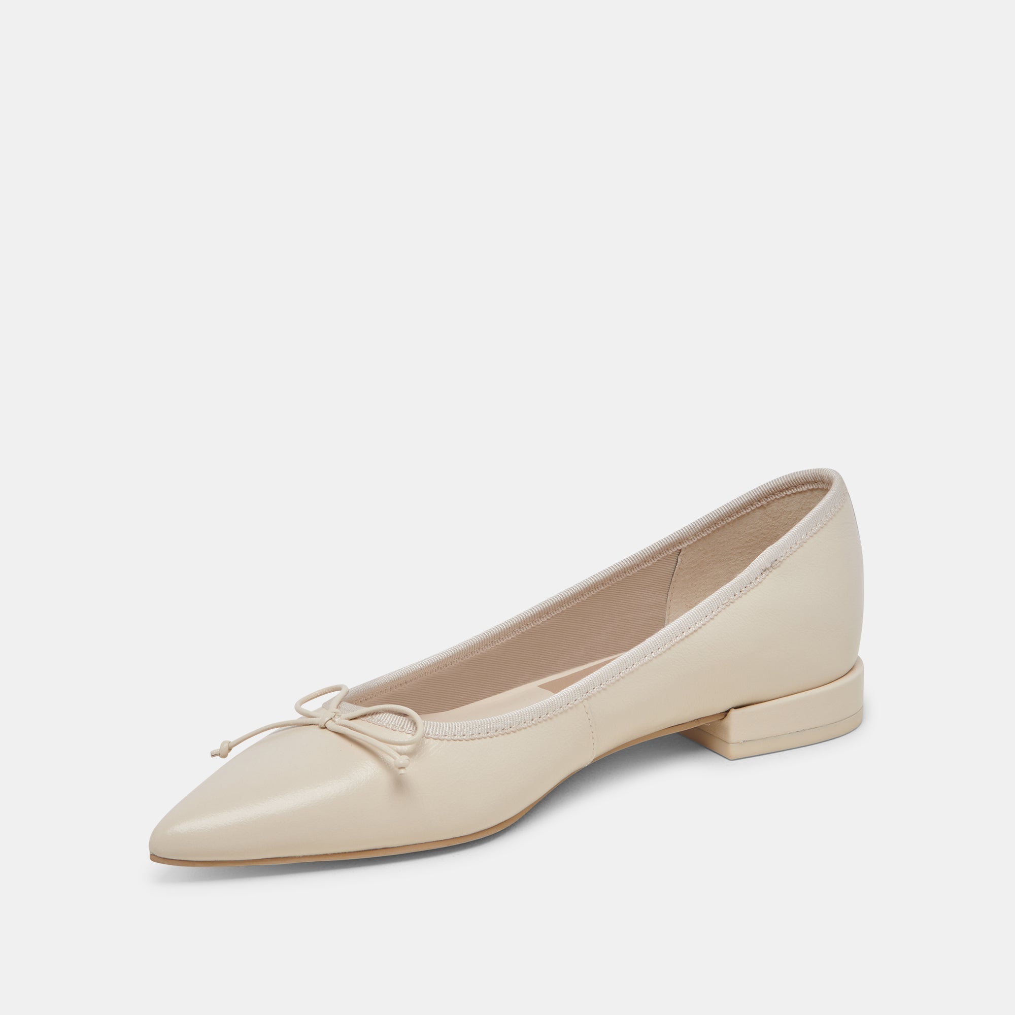 PALANI BALLET FLATS CREME CRINKLE PATENT