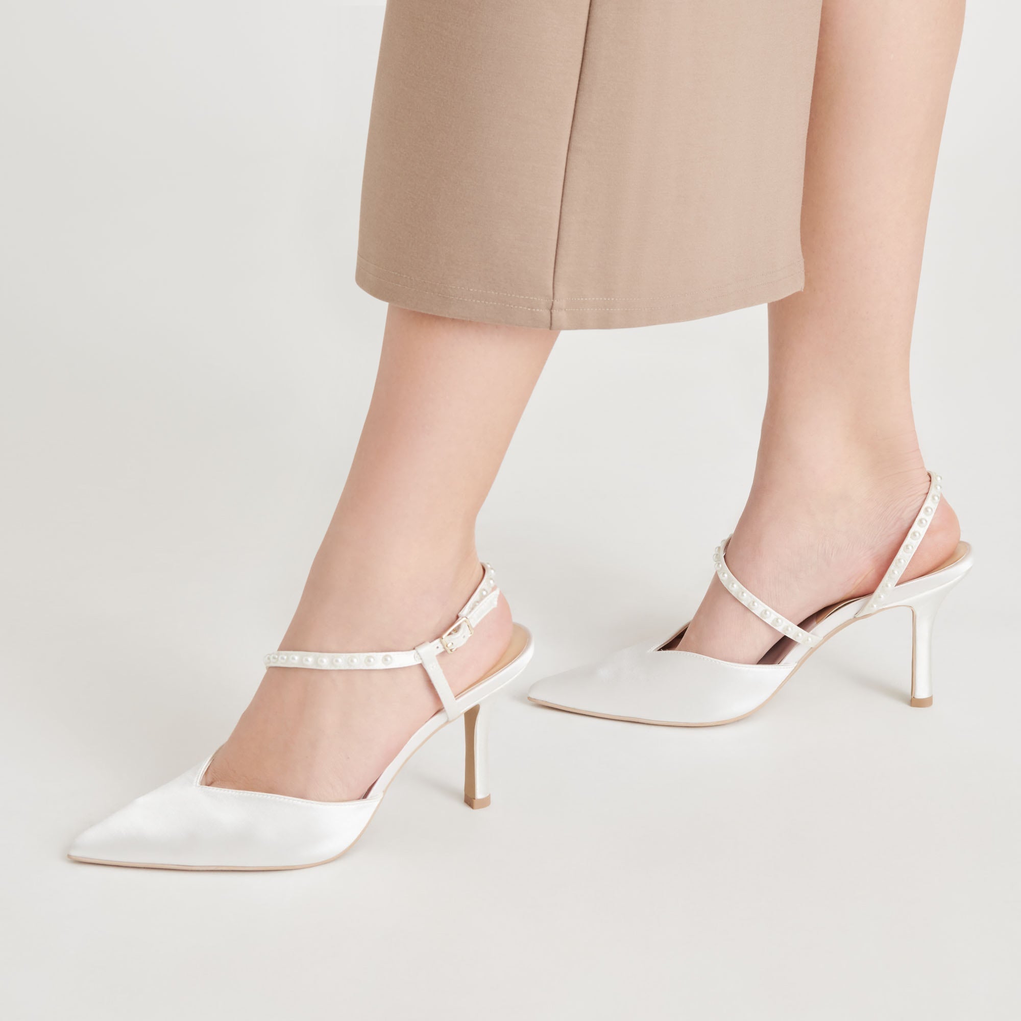 KAMRA PEARL HEELS TRUE WHITE SATIN