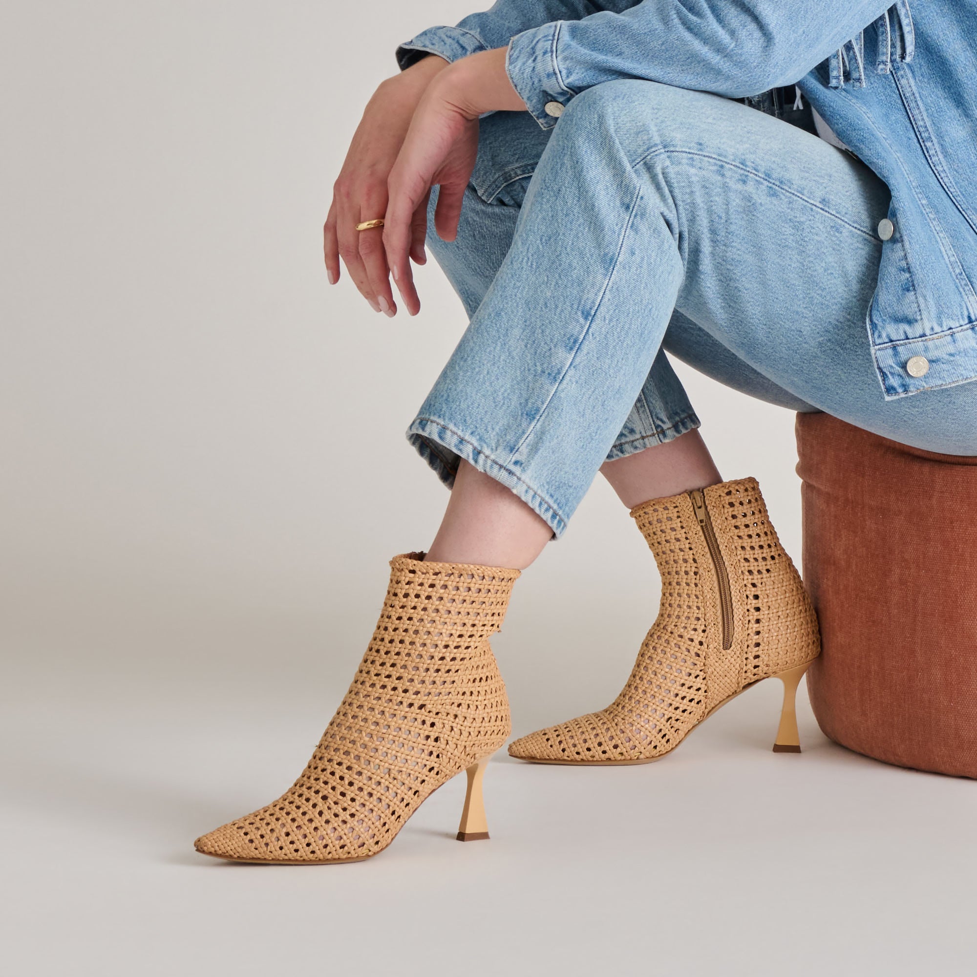 LONNI BOOTIES LIGHT TAN WOVEN LEATHER