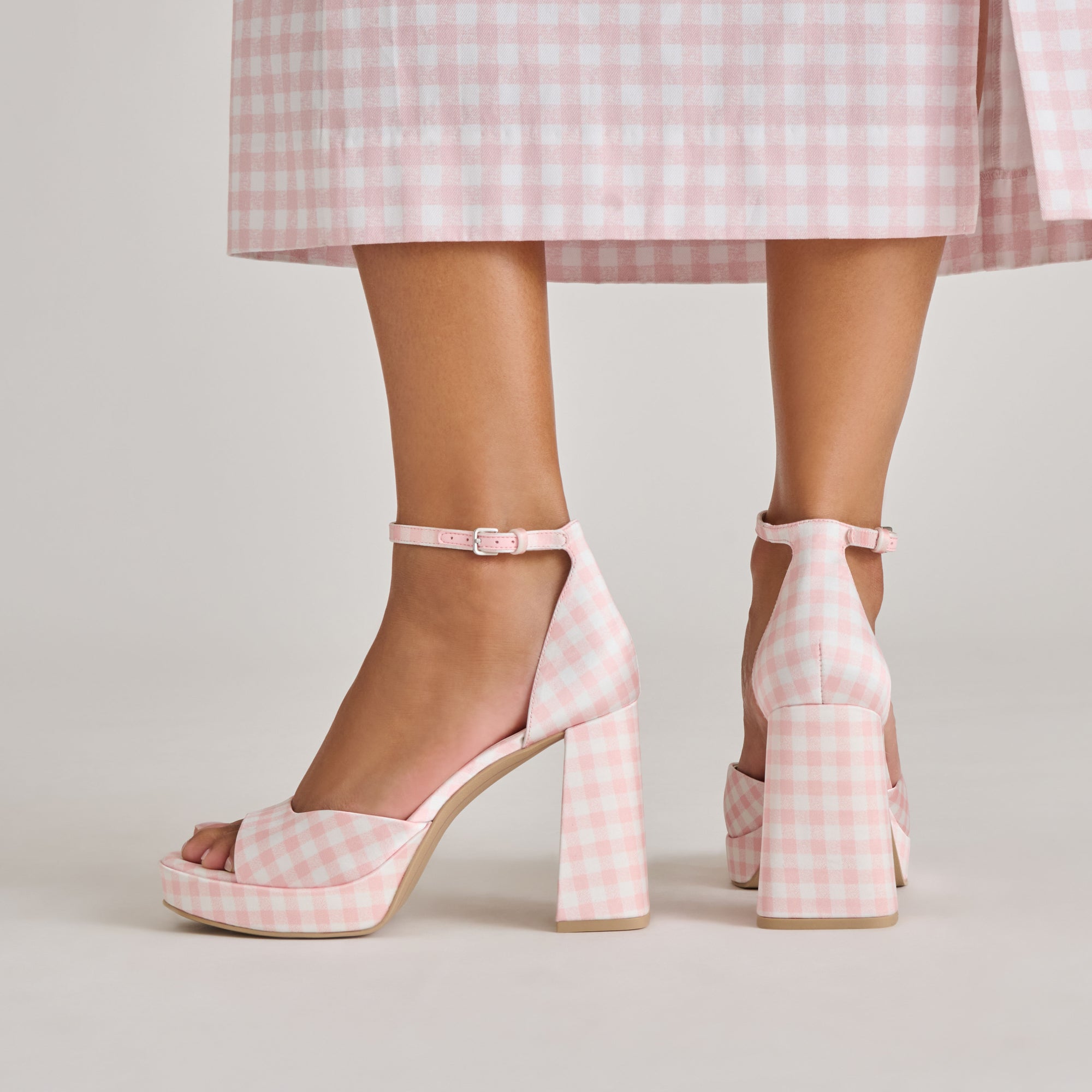 PANDRO X BYRDIE GOLF HEELS PINK PLAID GINGHAM