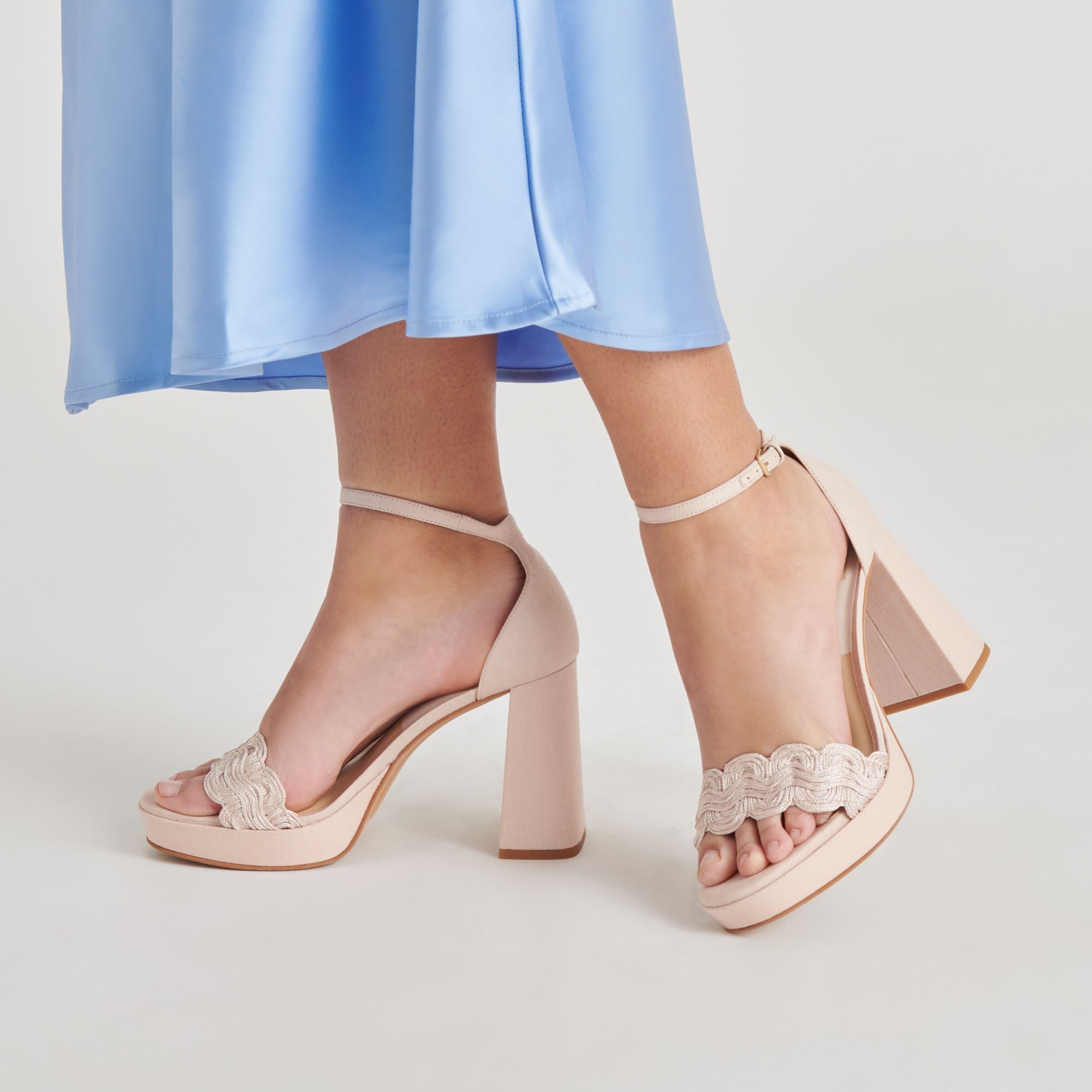 PELTIN HEELS LIGHT PINK WOVEN RAFFIA