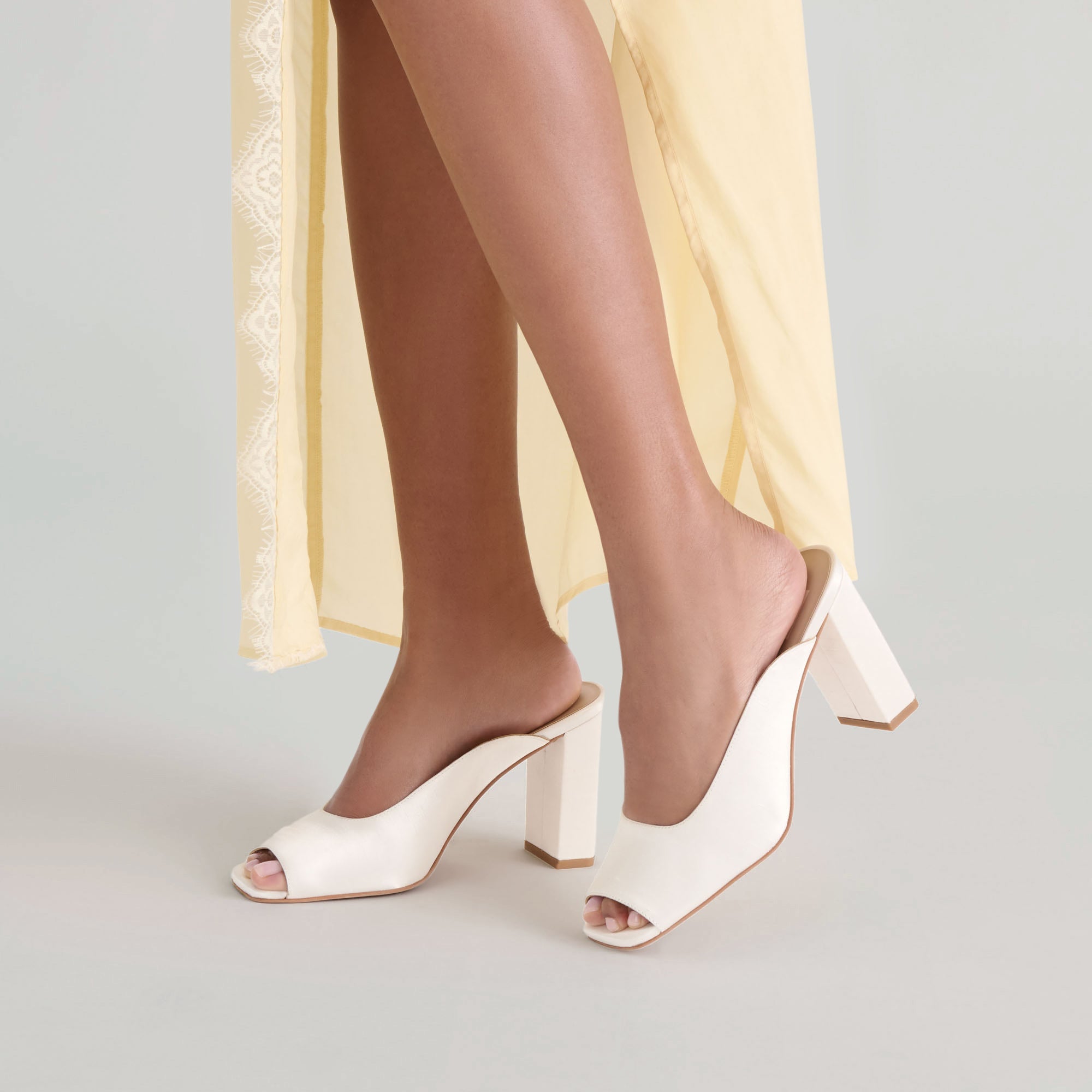 SABELA HEELS OFF WHITE SATIN