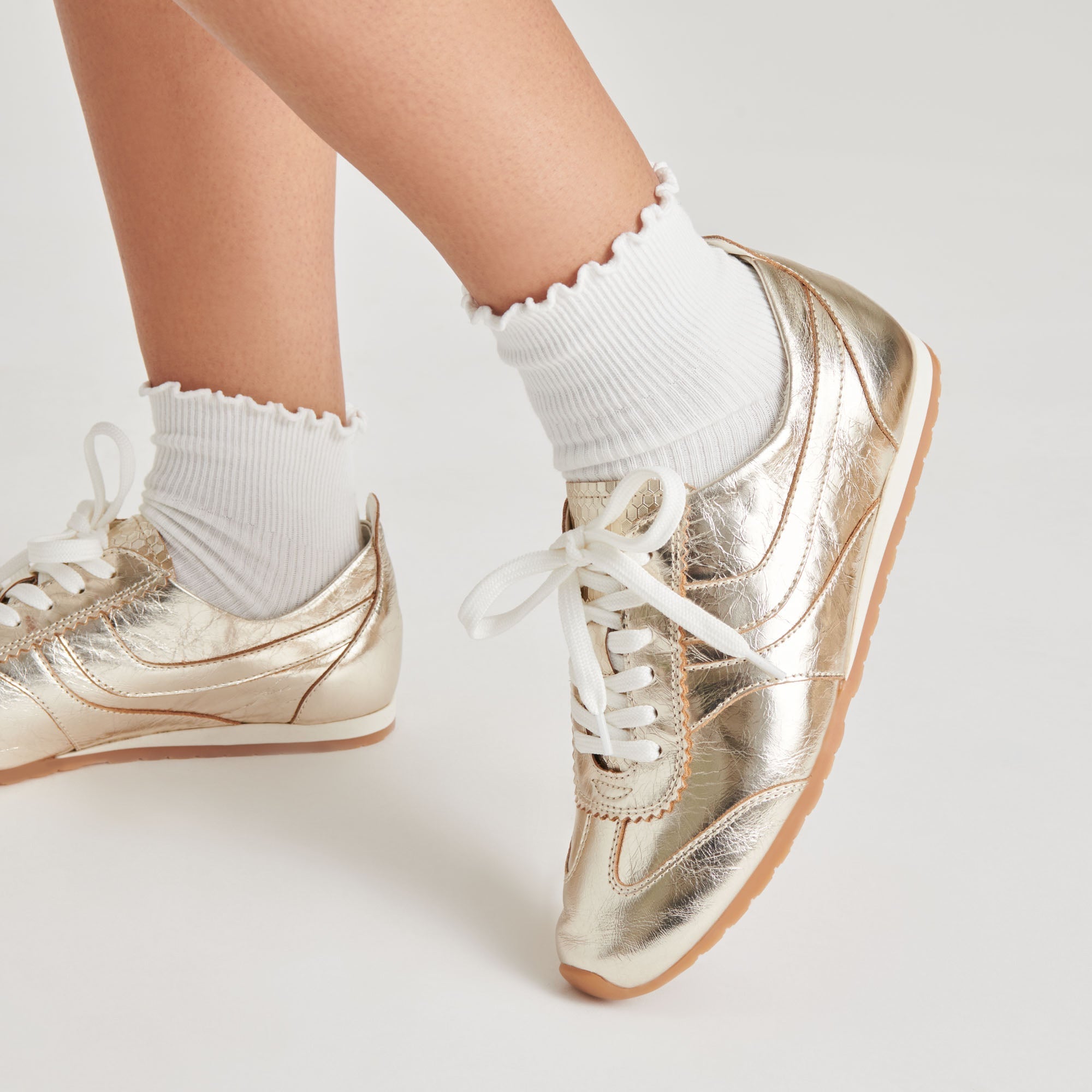 DELANY SNEAKERS LIGHT GOLD CRINKLE PATENT