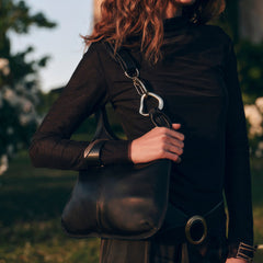 JOHNNIE SHOULDER BAG BLACK LEATHER