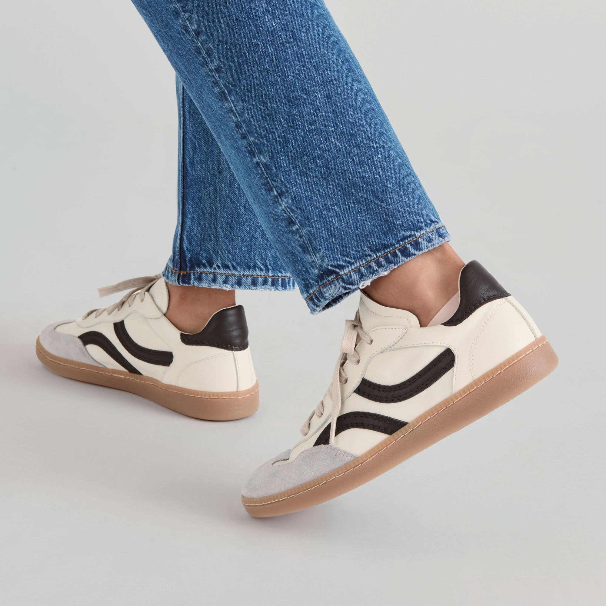 REBEL SNEAKERS WHITE BLACK LEATHER