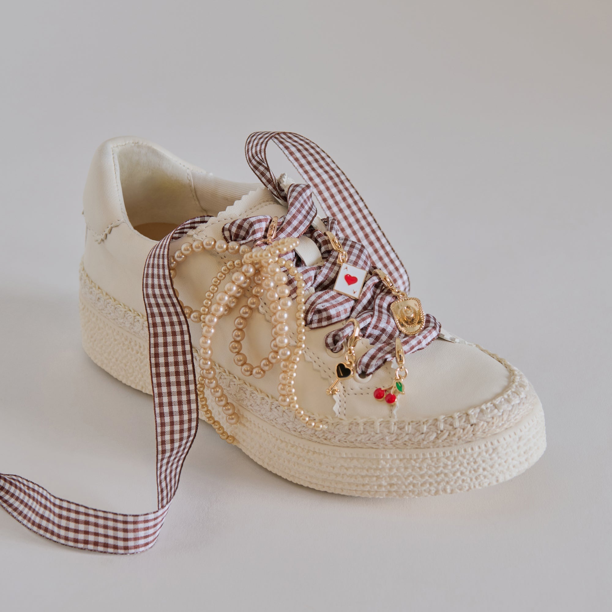 GOLD BOW CHARM PACKAGE ASSORTED